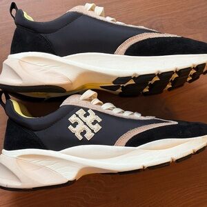 Women’s Tory Burch sneakers *see description for fit